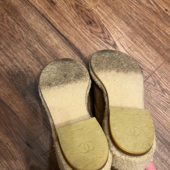 CHANEL Booties with Sheepskin 37.5 - Picture 4 of 8